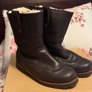 Men's UGG Waterproof Brown Leather Boots size 10
